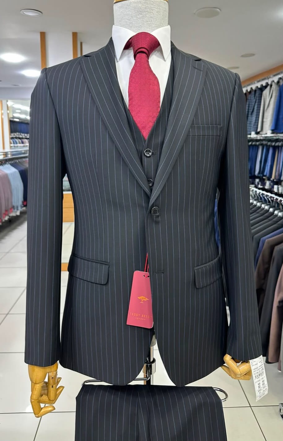 ITALIAN SUITS